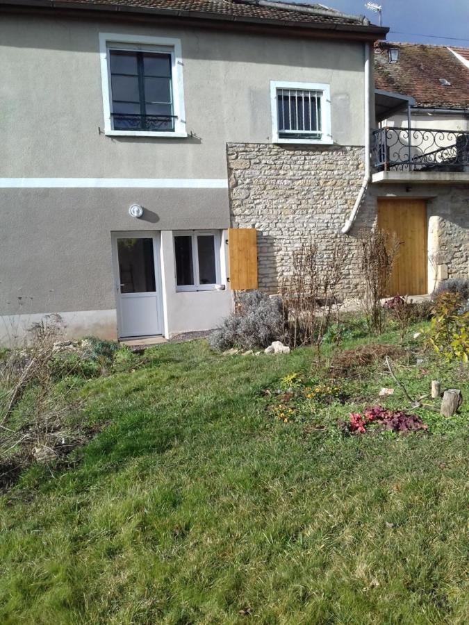 Agreable Chambre Meublee, Vue Sur La Vallee De L'Auxois Villy-en-Auxois 외부 사진